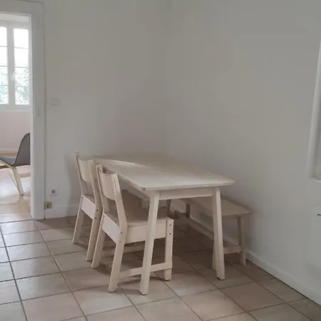 Logement T2 Proche Port Lilly *